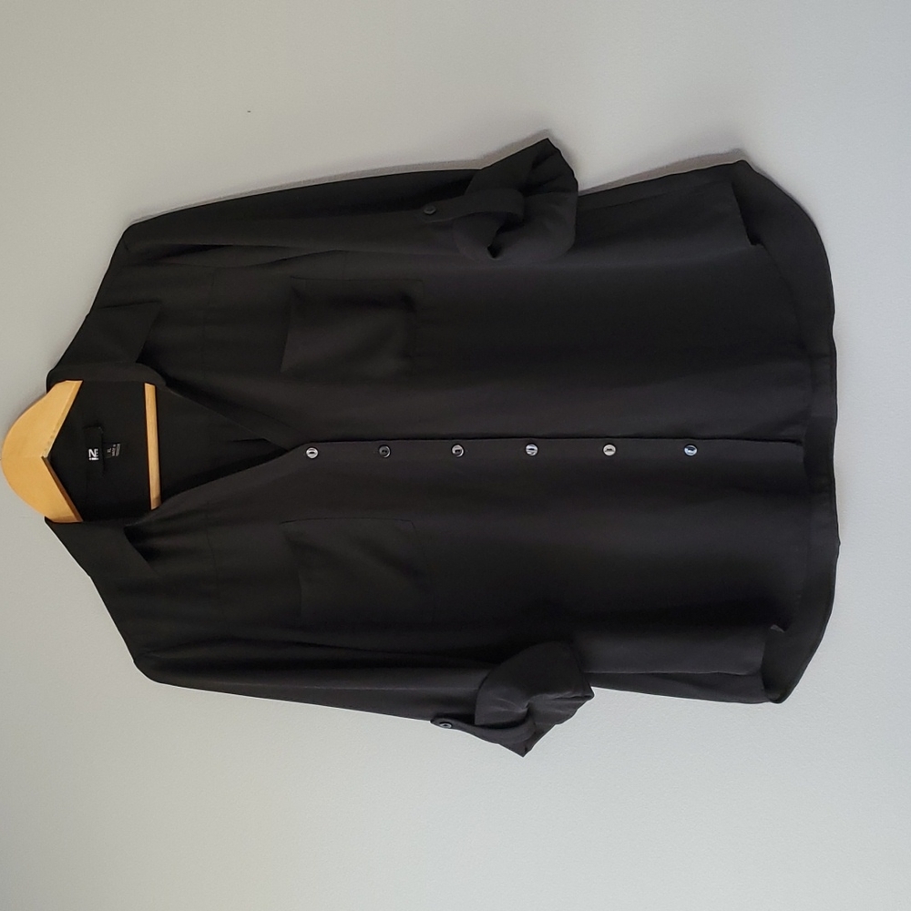 IZ Byer Black Button Up V Neck Blouse XL